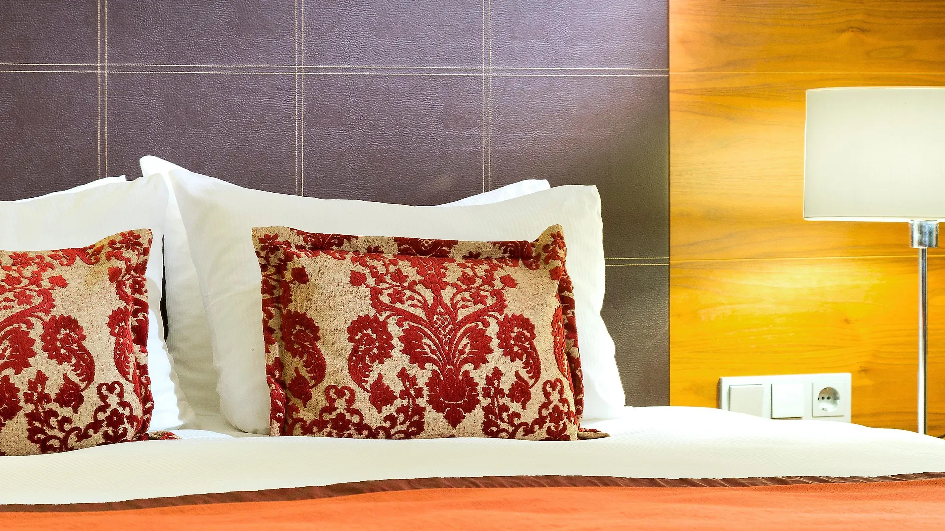 Crowne Plaza Amsterdam Airport Hotel Hoofddorp 4*,  Netherlands